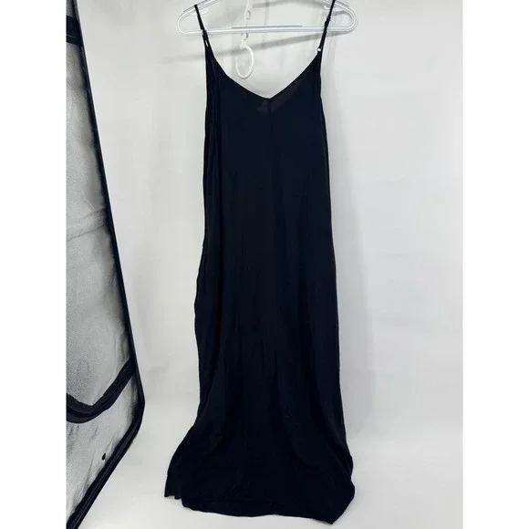 City Chic Black V Neck Strappy Maxi Dress size 20 Viscose Resort Wear - Picture 2 of 5